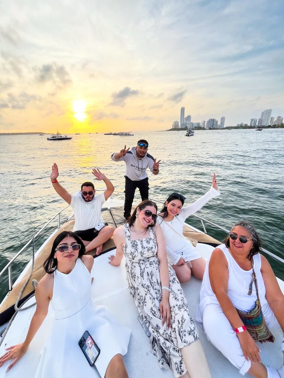 Party Boat Tour in Cartagena