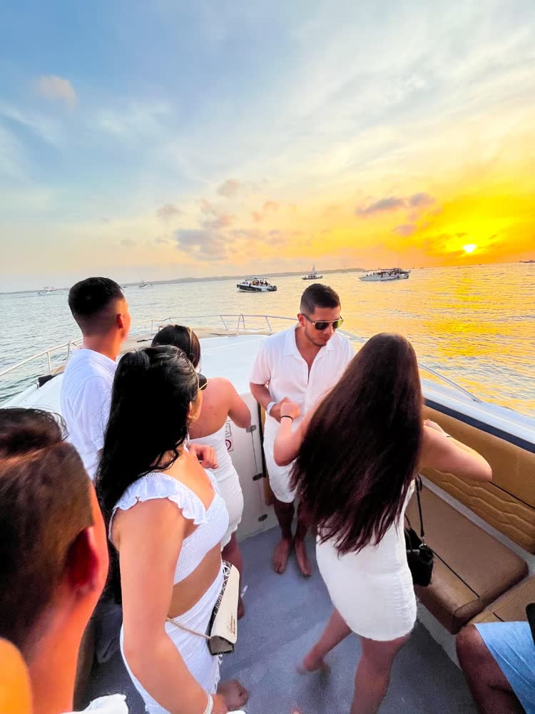 Party Boat Tour, photo 5