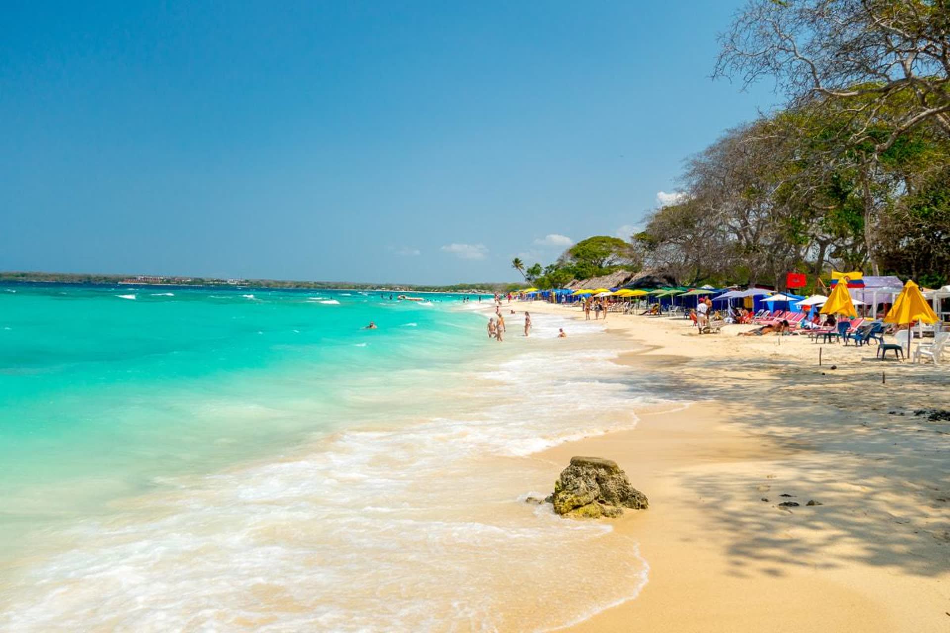 Playa Blanca Tour in Cartagena